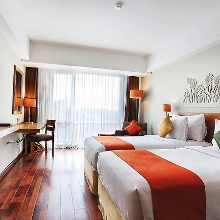 Harvestland Hotel Bali Kuta Lombok Exterior foto