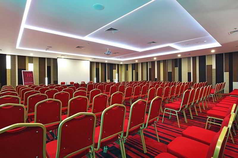 Hotel Fairfield By Marriott Bali Kuta Ngurah Rai Exterior foto