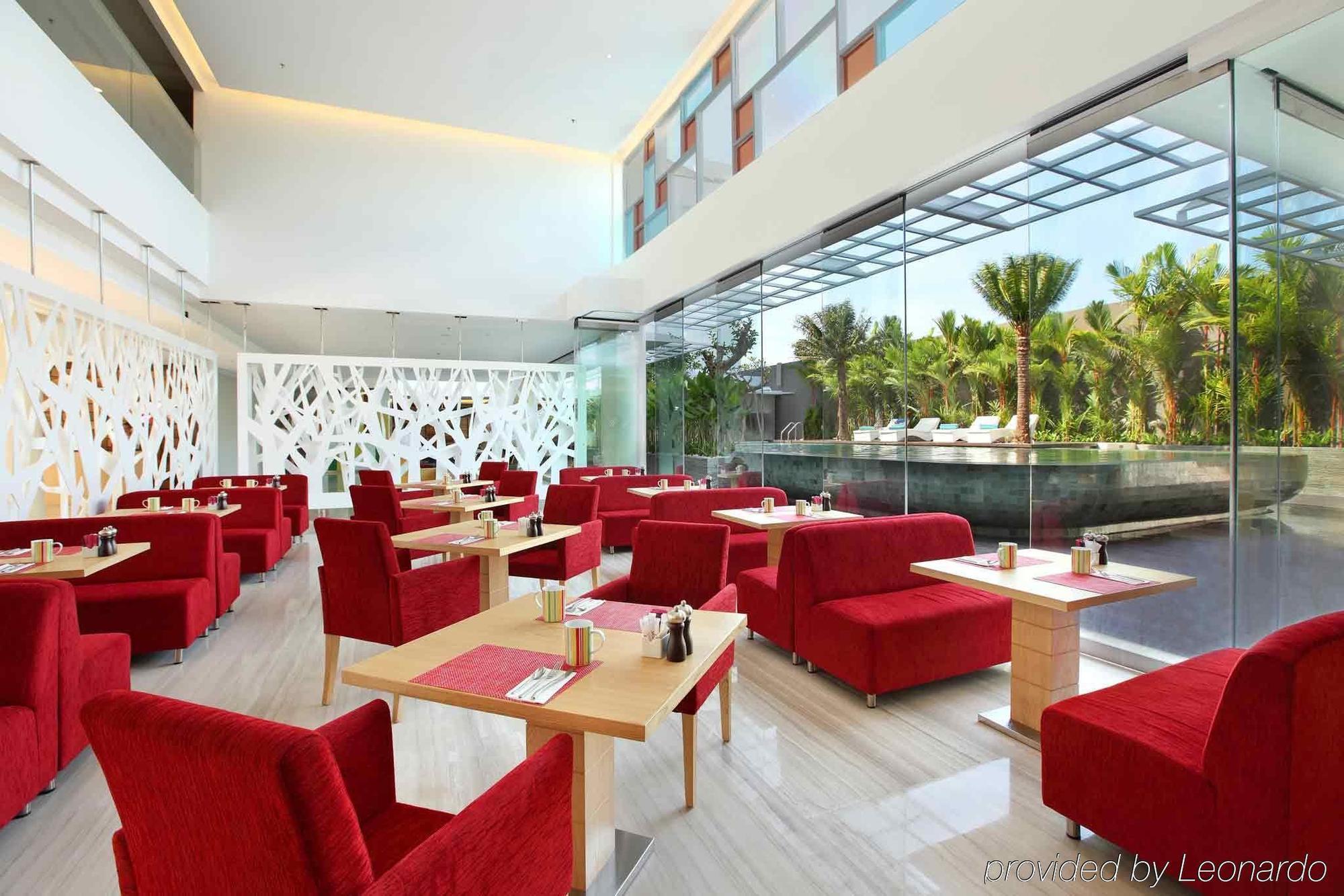 Fairfield By Marriott Bali Kuta Ngurah Rai Kuta Lombok Restaurante foto