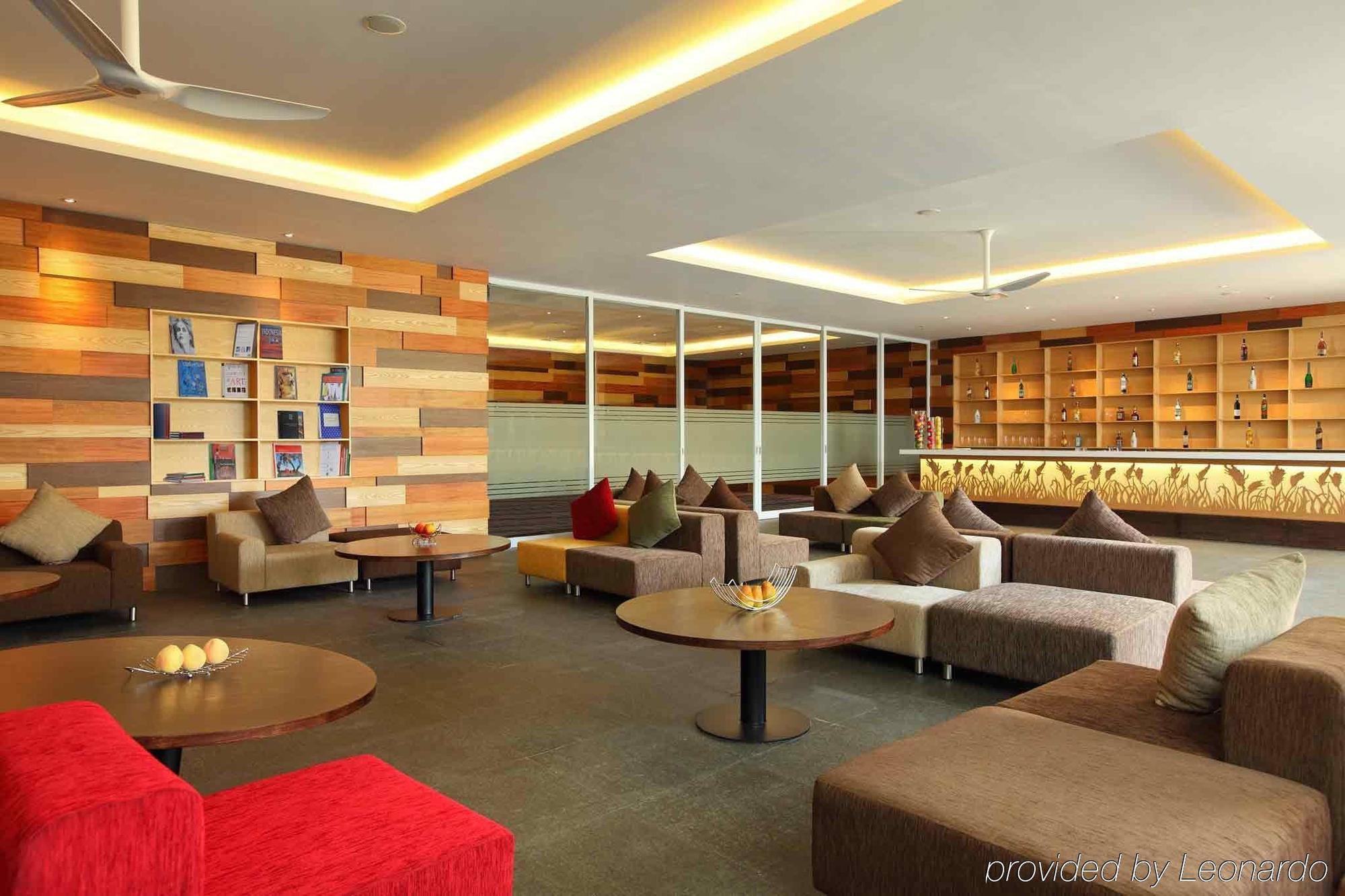 Harvestland Hotel Bali Kuta Lombok Interior foto