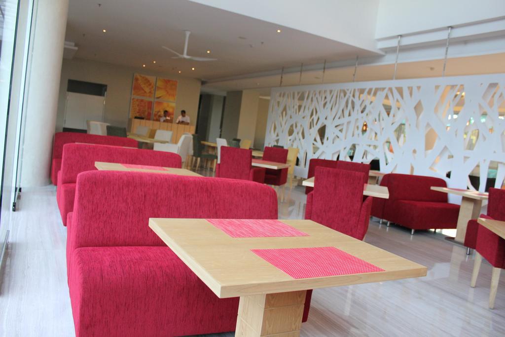 Fairfield By Marriott Bali Kuta Ngurah Rai Kuta Lombok Exterior foto